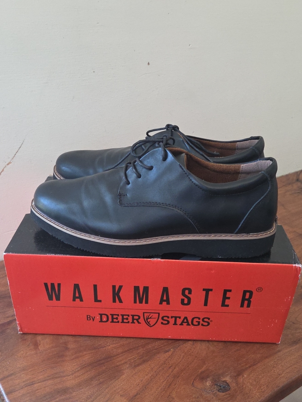 Walkmaster By Deerstags Size 11 Men's Black Leather Lace-Up Shoes